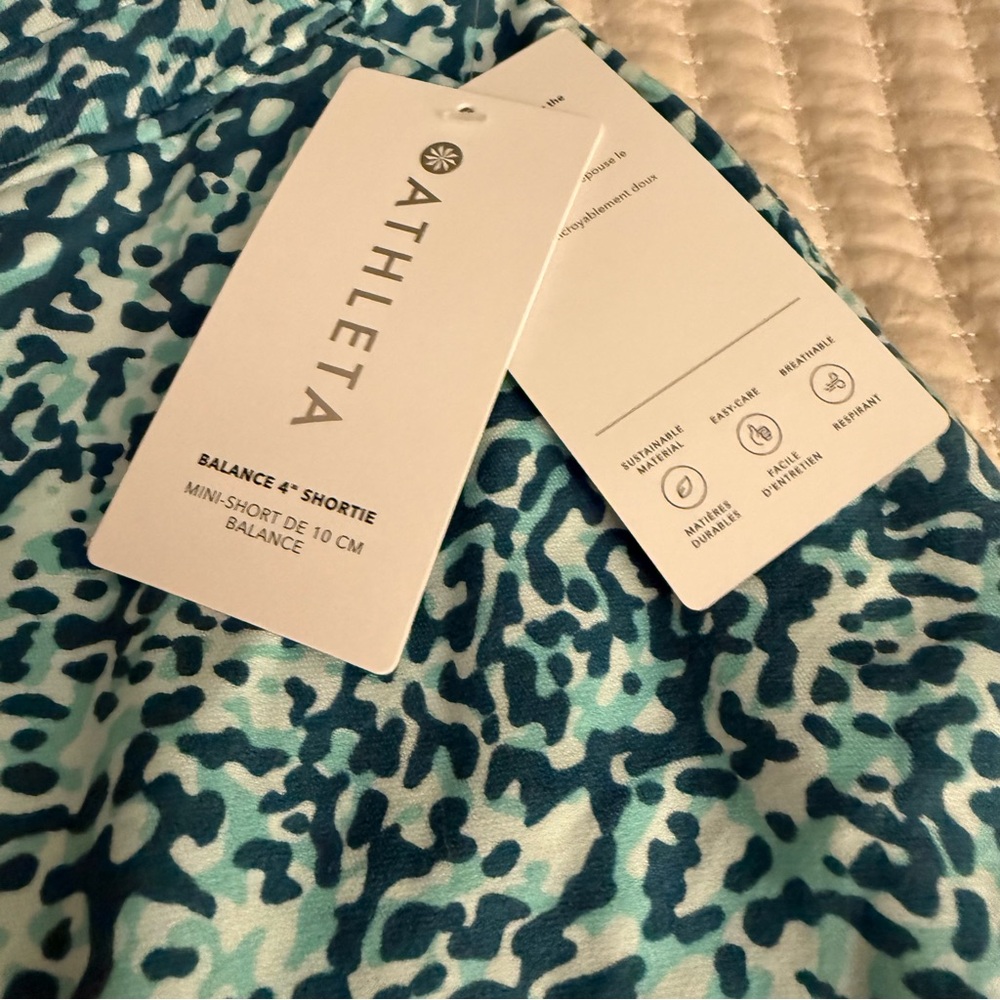 NWT ATHLETA Balance 4” Pull On SHORTIE Active Lounge SHORTS Nirvana Leopard $59 - Picture 10 of 12